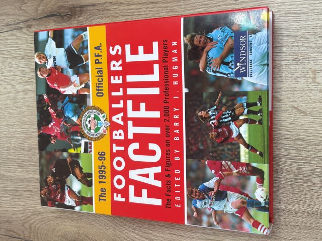 The 1995-96 Official Professional Footballers' Association Footballers Factfile