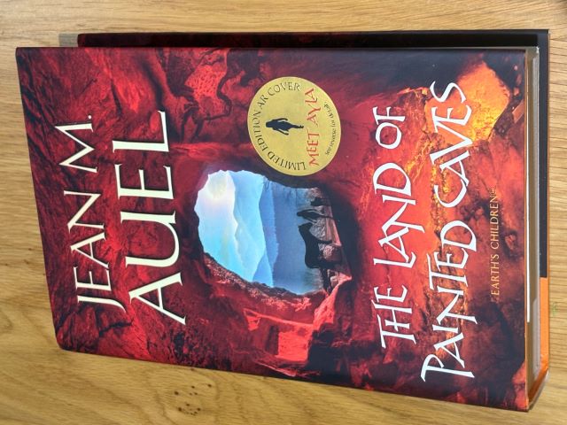 The Land of Painted Caves - Earth's Children Book 6